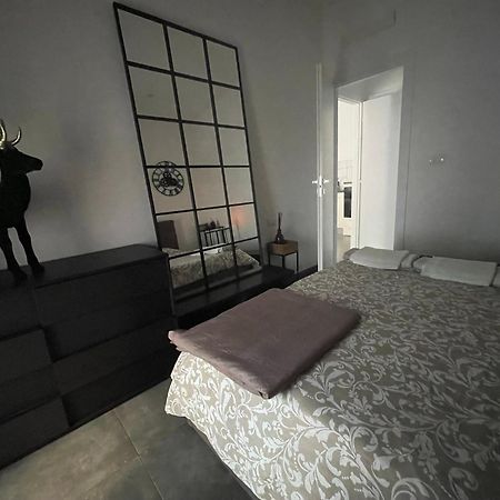 Decoluxe !Apartamento Con 1 Camera Da Letto , In Zona San Paolo , Via Martiniana Torino Exterior foto