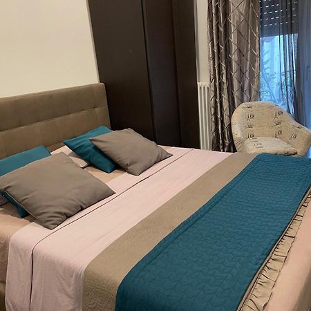 Decoluxe !Apartamento Con 1 Camera Da Letto , In Zona San Paolo , Via Martiniana Torino Exterior foto