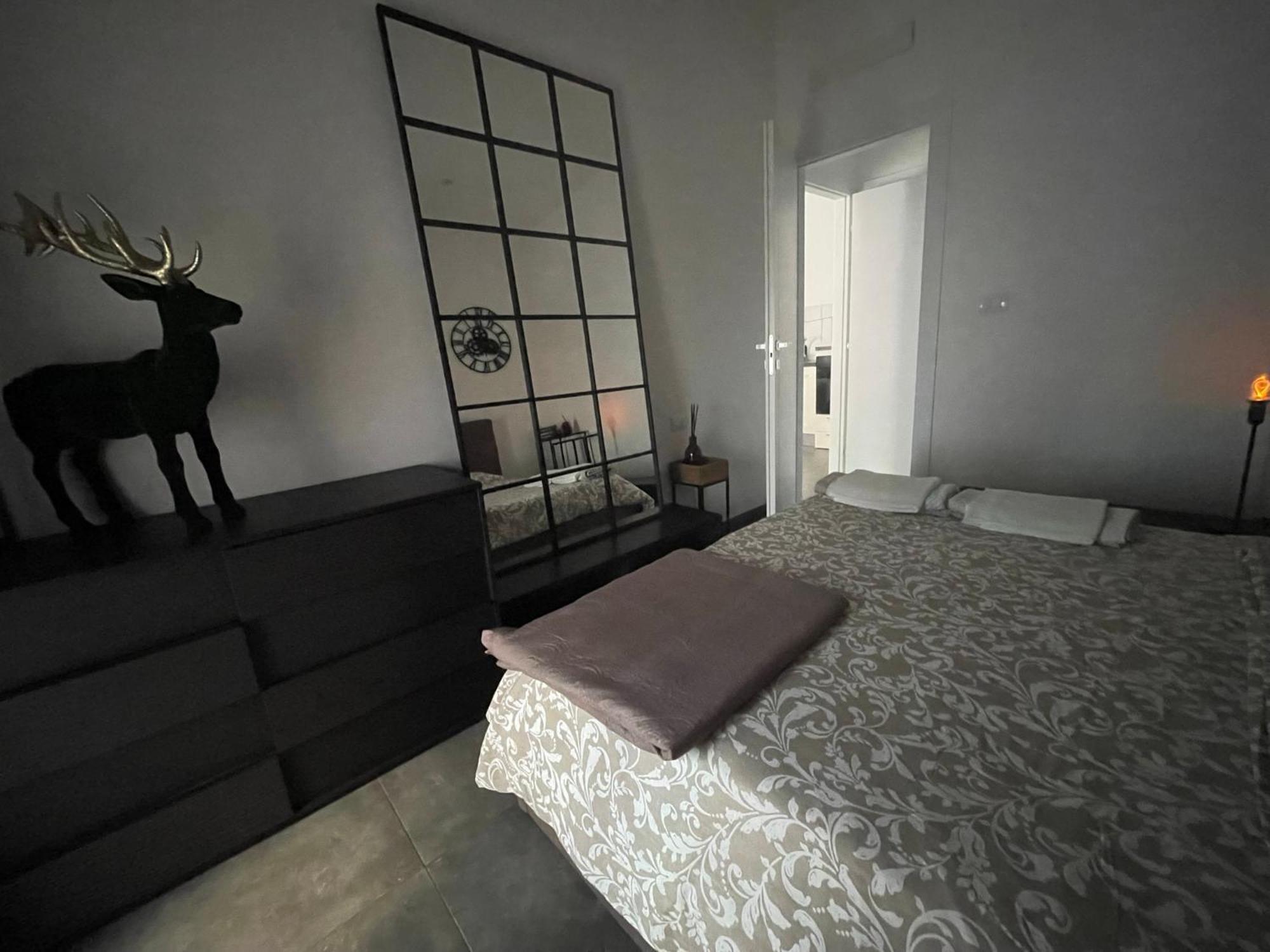 Decoluxe !Apartamento Con 1 Camera Da Letto , In Zona San Paolo , Via Martiniana Torino Exterior foto