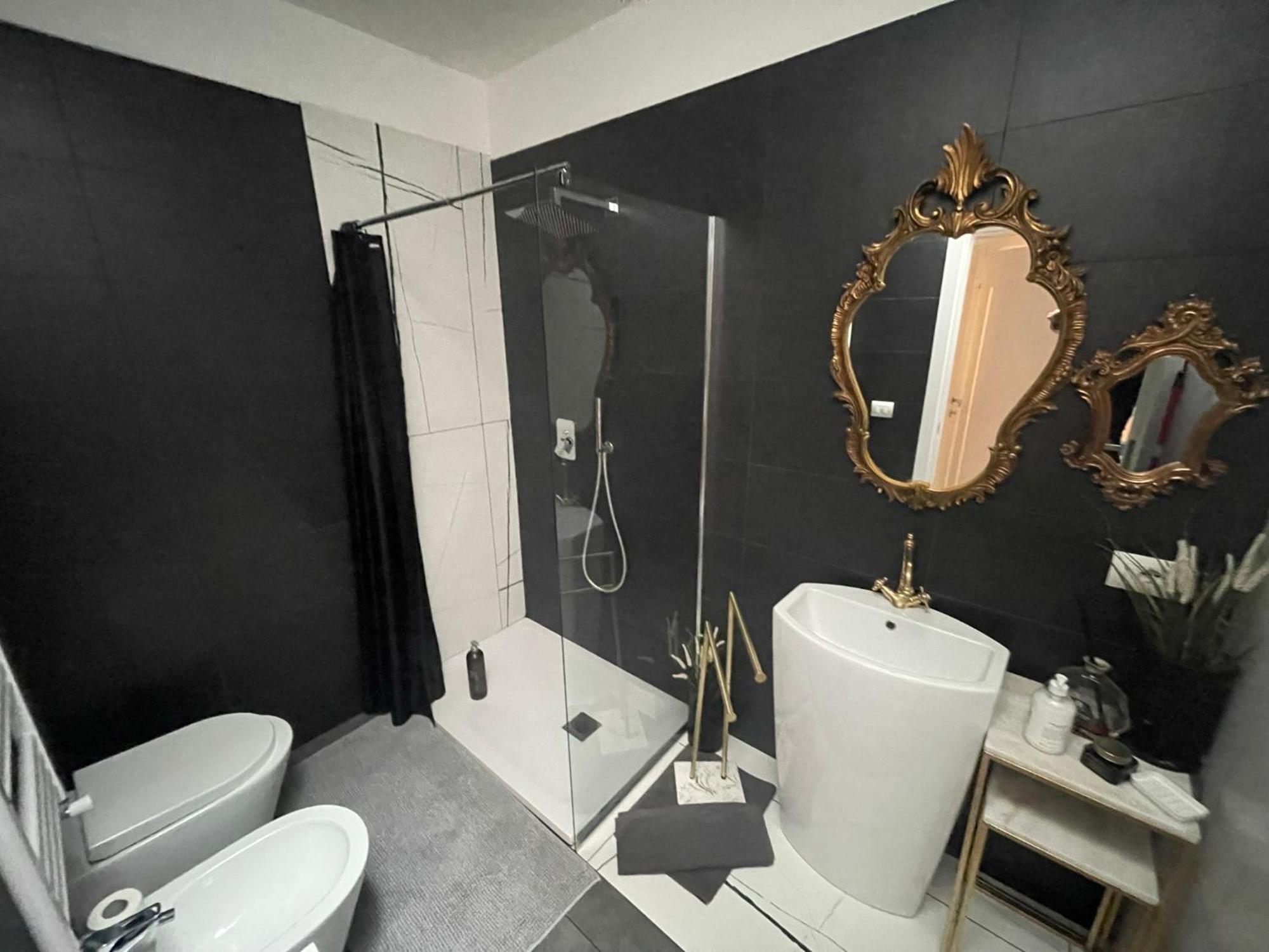 Decoluxe !Apartamento Con 1 Camera Da Letto , In Zona San Paolo , Via Martiniana Torino Exterior foto
