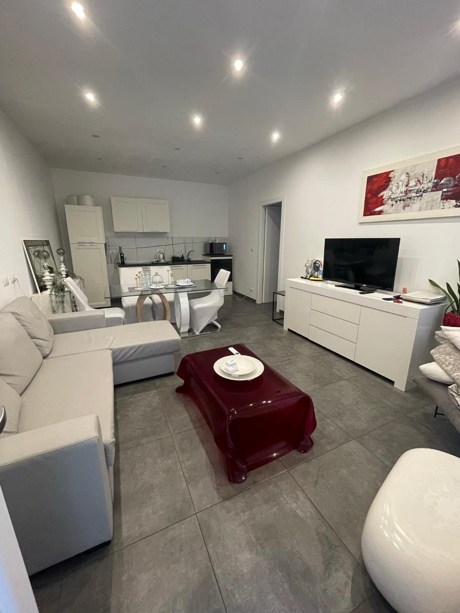 Decoluxe !Apartamento Con 1 Camera Da Letto , In Zona San Paolo , Via Martiniana Torino Exterior foto